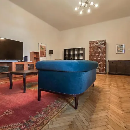 Chiya Veyos Apartamento